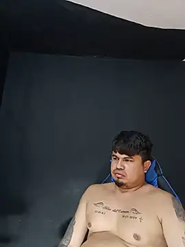 Snapshot of DickMasterfindom chatting on May 15, 2026, 3:54 pm DickMasterfindom online show from May 15, 2026, 3:54 pm