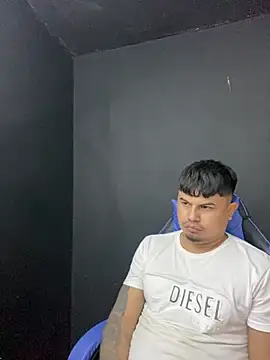 Snapshot of DickMasterfindom chatting on June 26, 2026, 3:56 am DickMasterfindom online show from June 26, 2026, 3:56 am