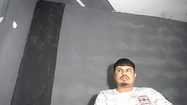 Snapshot of DickMasterfindom chatting on October 4, 2025, 2:24 am DickMasterfindom online show from October 4, 2025, 2:24 am