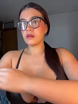 kathii95 online show from April 22, 2026, 1:34 am