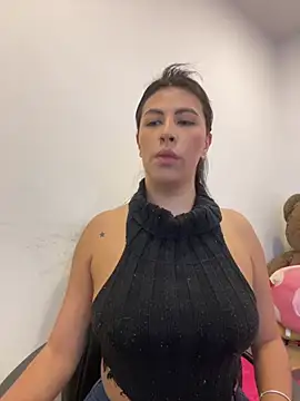 Snapshot of Alanna_atm_ chatting on July 6, 2026, 2:57 pm Alanna atm online show from July 6, 2026, 2:57 pm