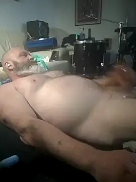 Snapshot of iambradz chatting on November 6, 2025, 2:21 pm iambradz online show from November 6, 2025, 2:21 pm