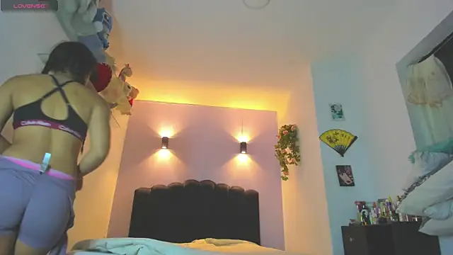 Sofia Clauss  online show from June 19, 2026, 4:51 am