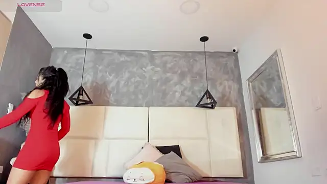 Snapshot of Sofia_Clauss_ chatting on August 3, 2026, 5:04 am Sofia Clauss online show from August 3, 2026, 5:04 am