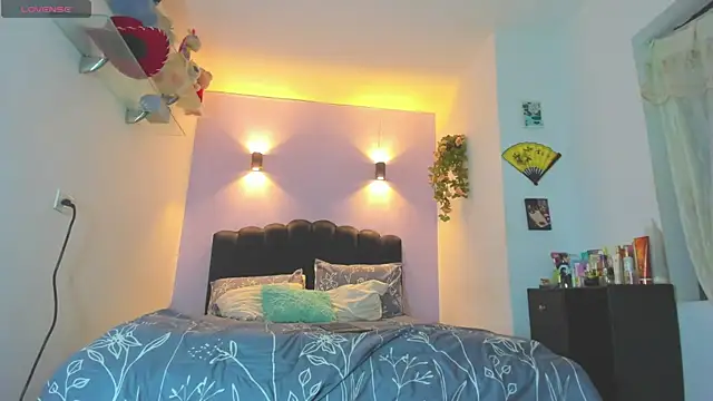 Sofia Clauss  online show from June 18, 2026, 5:39 am