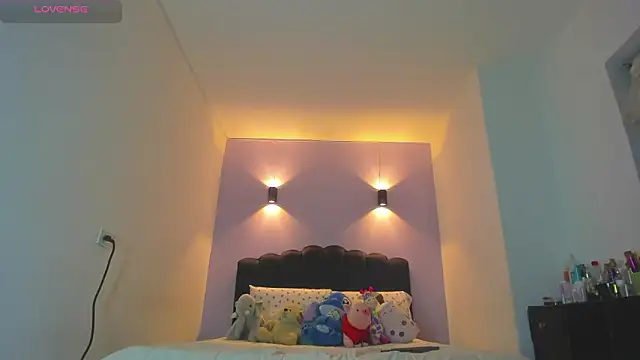 Snapshot of Sofia_Clauss_ chatting on March 5, 2026, 4:20 am Sofia Clauss online show from March 5, 2026, 4:20 am