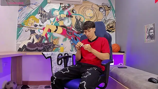 Snapshot of AlessandroDybala chatting on October 11, 2025, 12:17 pm AlessandroDybala online show from October 11, 2025, 12:17 pm