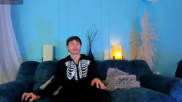 Snapshot of AlessandroDybala chatting on November 26, 2025, 12:38 pm AlessandroDybala online show from November 26, 2025, 12:38 pm