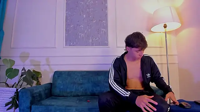 Snapshot of AlessandroDybala chatting on October 29, 2025, 12:04 pm AlessandroDybala online show from October 29, 2025, 12:04 pm