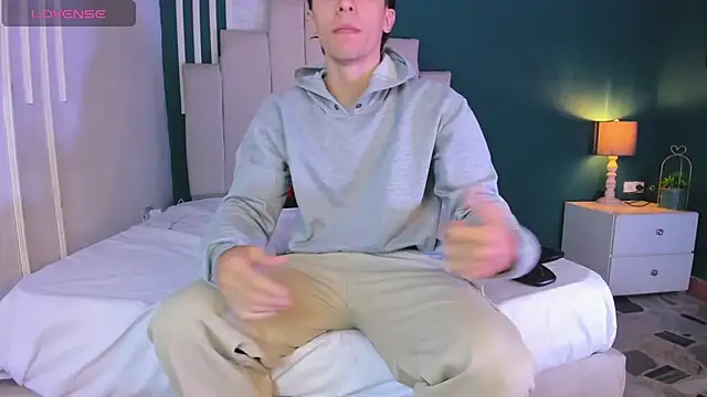 Snapshot of AlessandroDybala chatting on November 25, 2025, 12:27 pm AlessandroDybala online show from November 25, 2025, 12:27 pm