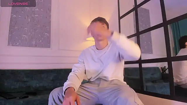 Snapshot of AlessandroDybala chatting on November 22, 2025, 12:37 pm AlessandroDybala online show from November 22, 2025, 12:37 pm