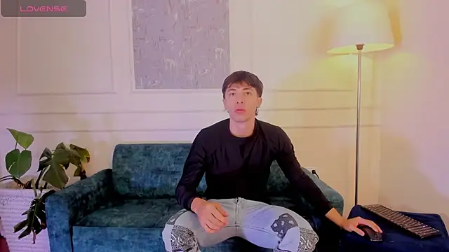 Snapshot of AlessandroDybala chatting on November 6, 2025, 12:20 pm AlessandroDybala online show from November 6, 2025, 12:20 pm