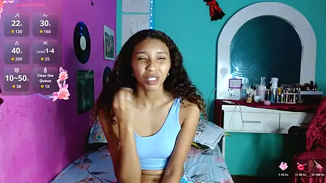 Snapshot of sensitive_brunette chatting on October 30, 2025, 11:12 pm sensitive brunette online show from October 30, 2025, 11:12 pm