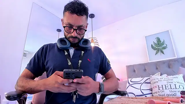 Tom cooper  online show from November 8, 2025, 12:31 pm