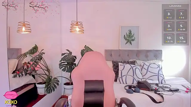 Tom cooper  online show from November 12, 2025, 12:09 pm