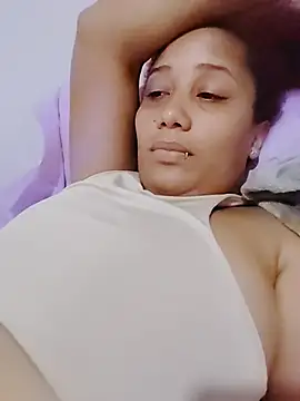 Snapshot of zandra_kiman chatting on January 14, 2026, 7:28 pm zandra kiman online show from January 14, 2026, 7:28 pm