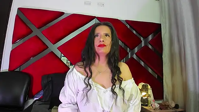 Snapshot of Kendra-Foxxy chatting on June 9, 2026, 12:00 am Kendra-Foxxy online show from June 9, 2026, 12:00 am