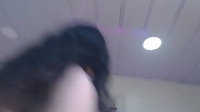 Snapshot of candy_lux_ chatting on May 14, 2026, 4:15 pm candy lux online show from May 14, 2026, 4:15 pm