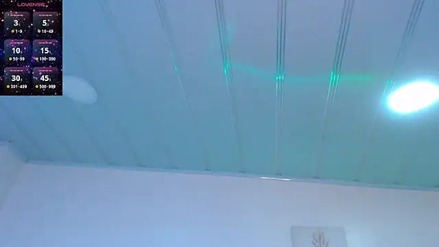 Snapshot of candy_lux_ chatting on April 16, 2026, 1:56 pm candy lux online show from April 16, 2026, 1:56 pm
