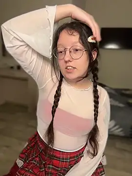 Snapshot of emigooflordXD chatting on October 10, 2025, 6:14 am emigooflordXD online show from October 10, 2025, 6:14 am