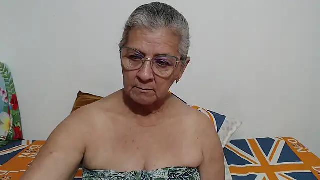 Snapshot of candy_mature_ chatting on March 18, 2026, 10:43 pm candy mature online show from March 18, 2026, 10:43 pm