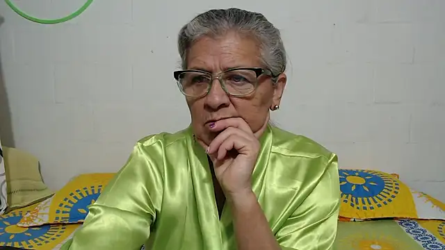 Snapshot of candy_mature_ chatting on February 8, 2026, 12:25 pm candy mature online show from February 8, 2026, 12:25 pm