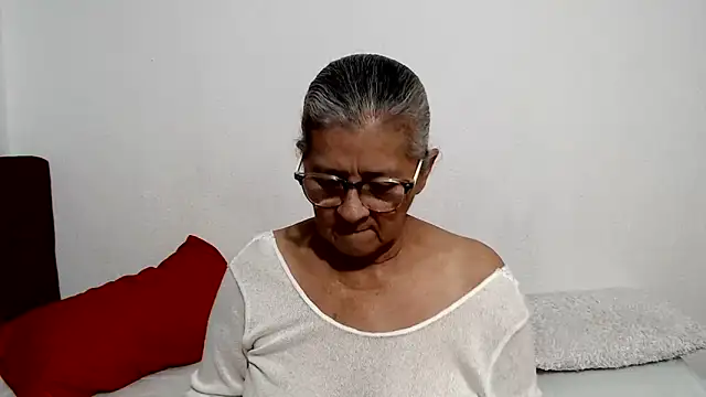 Snapshot of candy_mature_ chatting on May 24, 2026, 12:43 am candy mature online show from May 24, 2026, 12:43 am