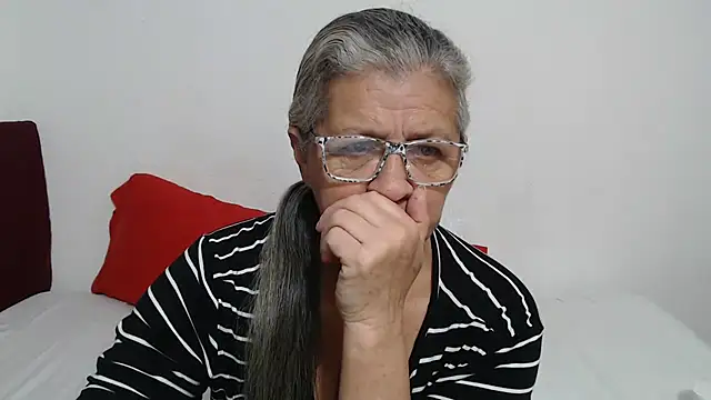 Snapshot of candy_mature_ chatting on May 14, 2026, 11:29 am candy mature online show from May 14, 2026, 11:29 am