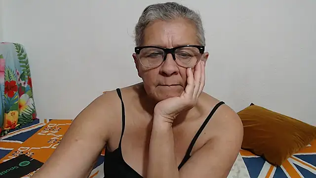Snapshot of candy_mature_ chatting on March 22, 2026, 10:28 am candy mature online show from March 22, 2026, 10:28 am