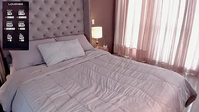 Snapshot of vangie_ chatting on November 15, 2025, 5:50 pm vangie online show from November 15, 2025, 5:50 pm