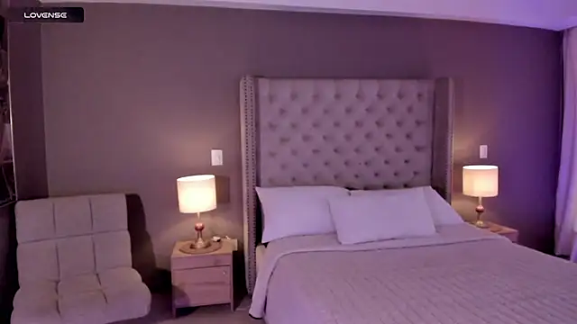 Snapshot of vangie_ chatting on October 25, 2025, 12:04 pm vangie online show from October 25, 2025, 12:04 pm