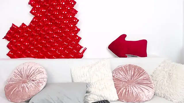 RebecaMur online show from February 7, 2026, 4:37 pm