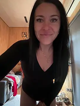 Snapshot of CuteNata chatting on November 6, 2025, 9:46 am CuteNata online show from November 6, 2025, 9:46 am