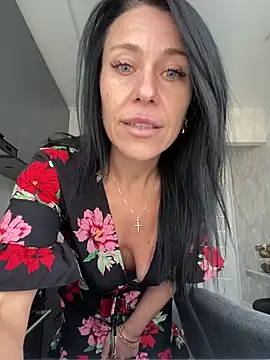 Snapshot of CuteNata chatting on October 9, 2025, 11:55 am CuteNata online show from October 9, 2025, 11:55 am