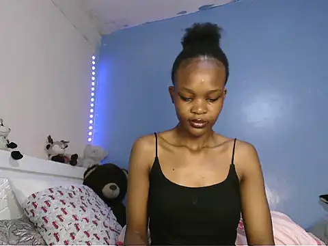 Snapshot of cyberbunnie chatting on November 19, 2025, 5:40 am cyberbunnie online show from November 19, 2025, 5:40 am