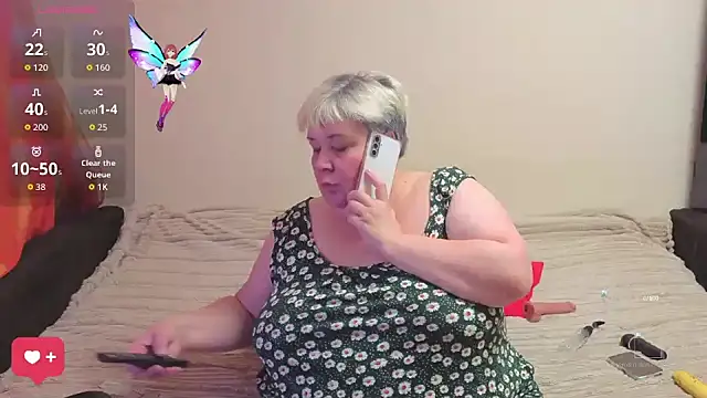 Baunti5555 online show from November 11, 2025, 8:42 am