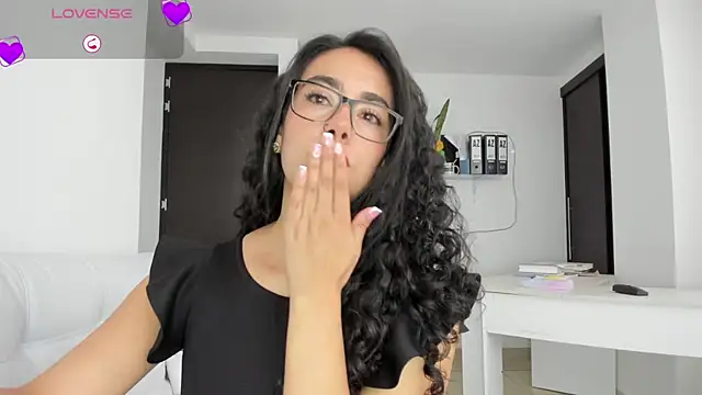 susana monroy online show from March 23, 2026, 7:14 pm