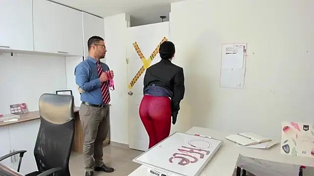 susana monroy online show from November 23, 2025, 6:51 pm