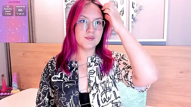 Snapshot of sweet--emily chatting on November 16, 2025, 5:01 am sweet--emily online show from November 16, 2025, 5:01 am