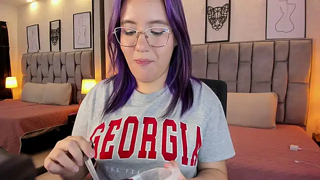 sweet--emily online show from February 6, 2025, 7:24 am