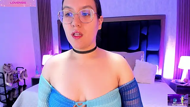 Snapshot of sweet--emily chatting on October 16, 2025, 4:54 am sweet--emily online show from October 16, 2025, 4:54 am