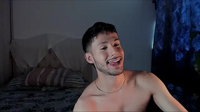 Snapshot of dimitri_targaryen chatting on November 7, 2025, 5:28 pm dimitri targaryen online show from November 7, 2025, 5:28 pm