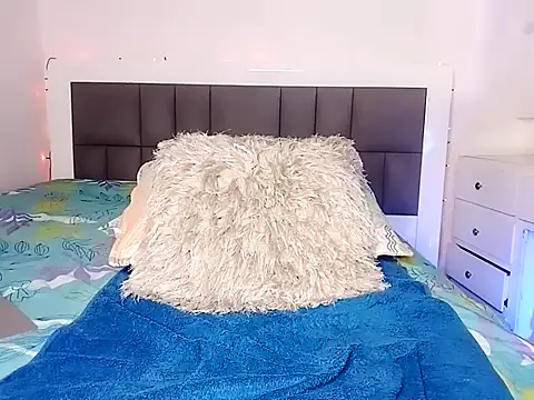 Snapshot of nicolaskan chatting on October 24, 2025, 12:26 pm nicolaskan online show from October 24, 2025, 12:26 pm