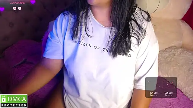 KittyHot20 online show from November 12, 2025, 10:57 pm