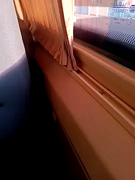 Snapshot of milfhuntertr chatting on January 17, 2025, 1:35 pm milfhuntertr online show from January 17, 2025, 1:35 pm