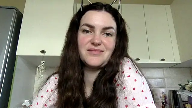 Karolina llove online show from October 12, 2025, 8:48 am