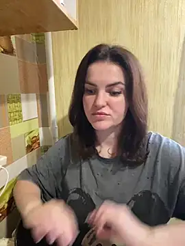 Karolina llove online show from January 13, 2025, 1:06 pm