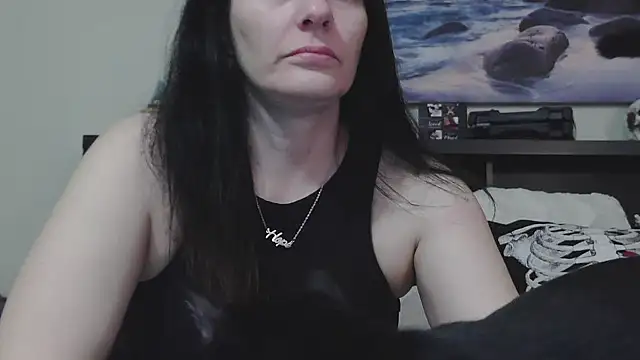 CrystalLakeXO online show from September 25, 2025, 10:32 am