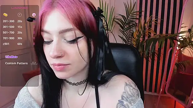 arielabradberry online show from January 13, 2025, 2:53 pm