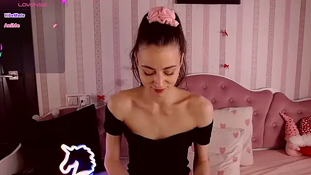 Snapshot of AliceNikke chatting on March 1, 2025, 12:50 am AliceNikke online show from March 1, 2025, 12:50 am